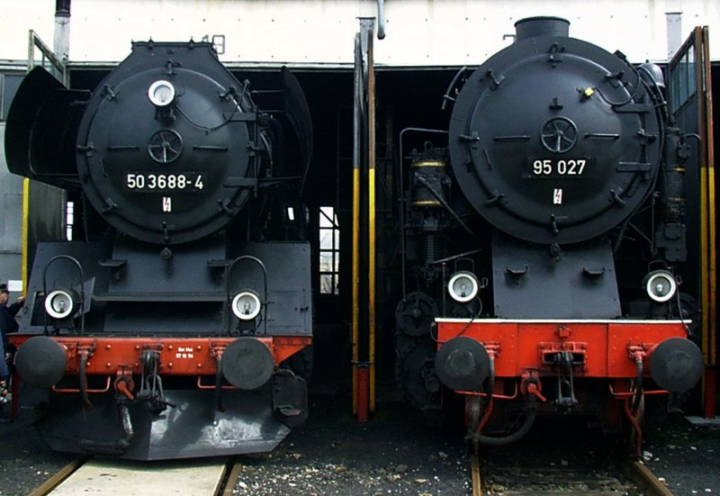 50 3688-8 und 95 027 im BW Arnstadt. (Museumstage, Ostern 2006)