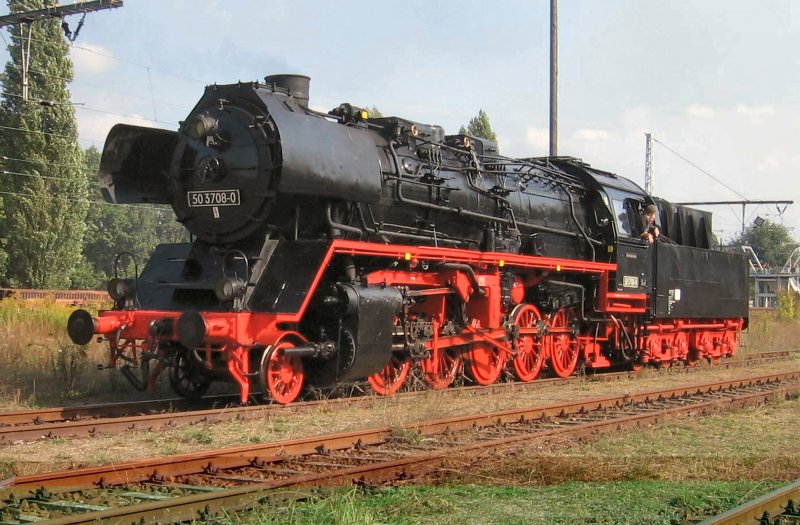 50 3708-0 whrend der Lokparade im bw Schneweide, Oktober 2006