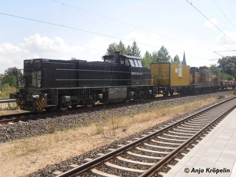500 1750 steht kalt in Schwerin Hbf am 5.8.09