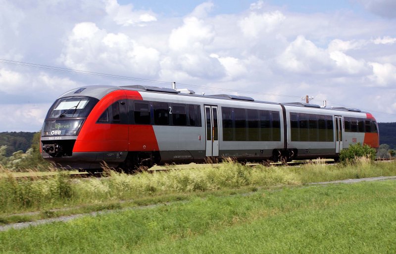 5022 050 am 15.06.2008 als R2767 in voller Fahrt auf der Pinkatalbahn.