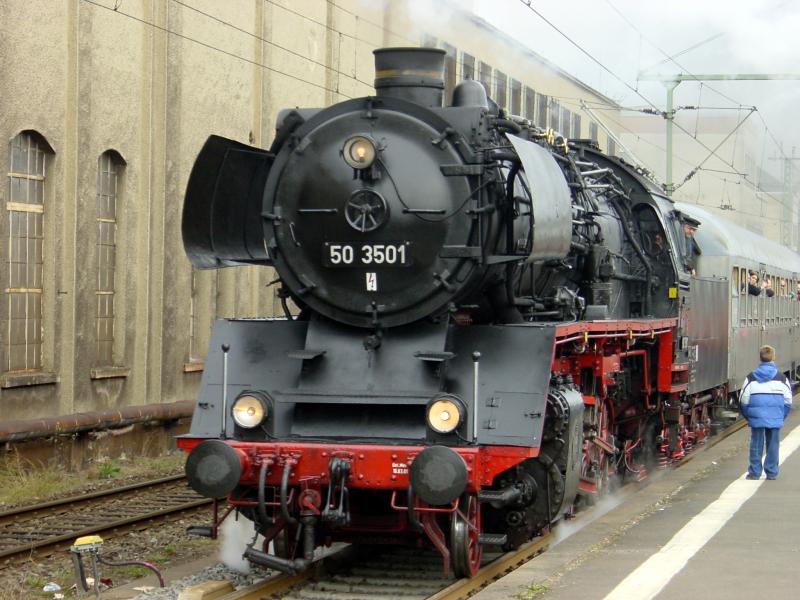 503501 im Bahnhof Gieen, Plandampf Oktober 2002