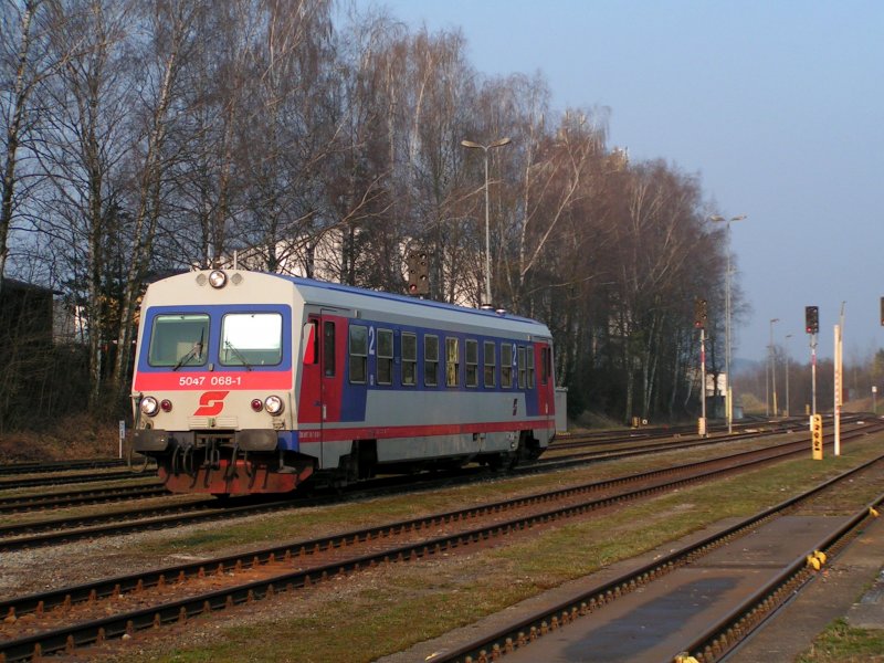 5047 068-1 ist als R3466 unterwegs; 090405