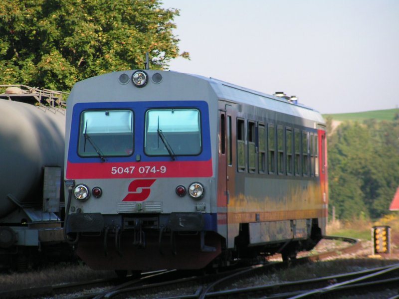 5047 074-9 erreicht als R5978 am 12.Sept.2006 den Bhf. RIED i.I.