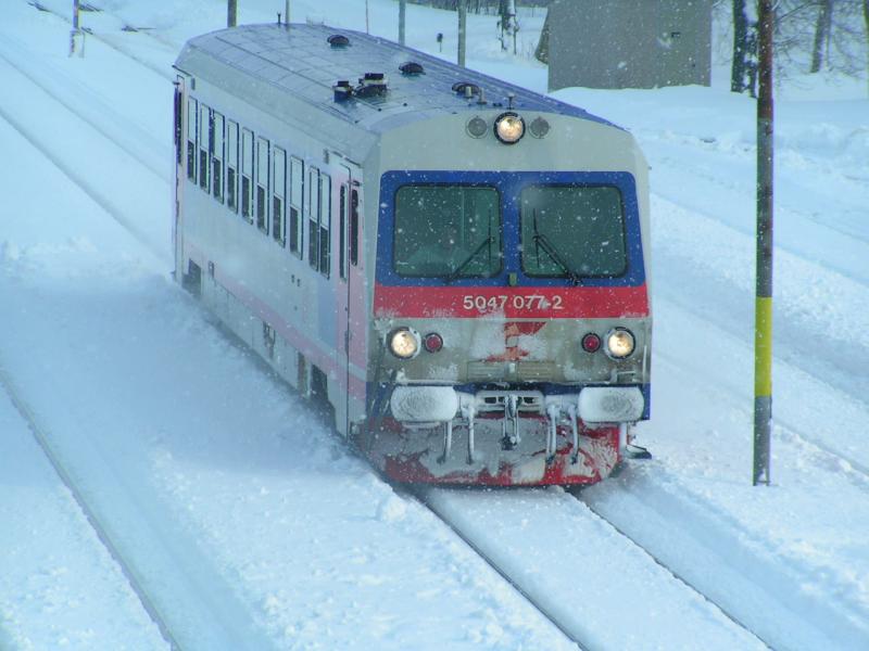 5047 077-2 als R5974 bei der Einfahrt in den Bhf. RIED (060211)