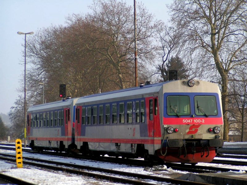 5047 100-2 + 079-8 sind als R 5974 im Einsatz; Bhf. RIED i.I.
071221