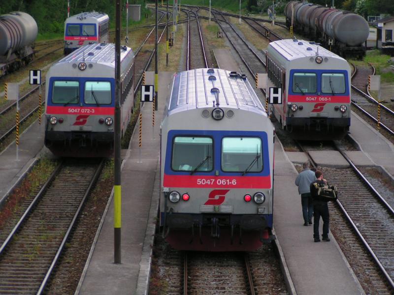  5047iger Treffen  (5047 080-6; 5047 072-3; 5047 061-6; 5047 068-1)2005-05-15 16:32 Bhf. Ried i.I.