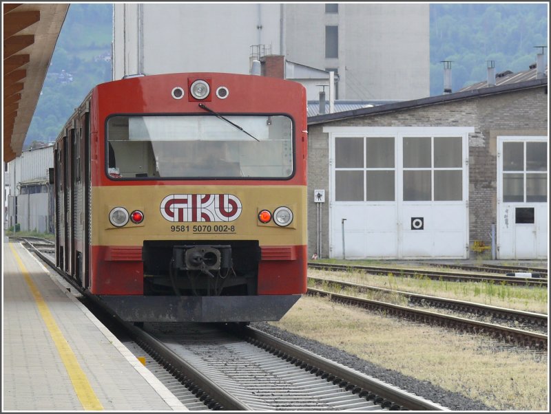 5070 002-8 hlt kurz an in Graz Kflacher Bahnhof. (15.05.2008)