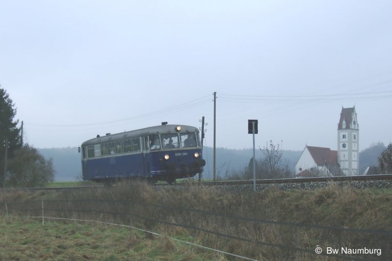 5081.561  am 09.12.2005 in Billenhausen. Letzte Fahrt als Subunternehmer von DB Regio nach Krumbach/Schwaben.