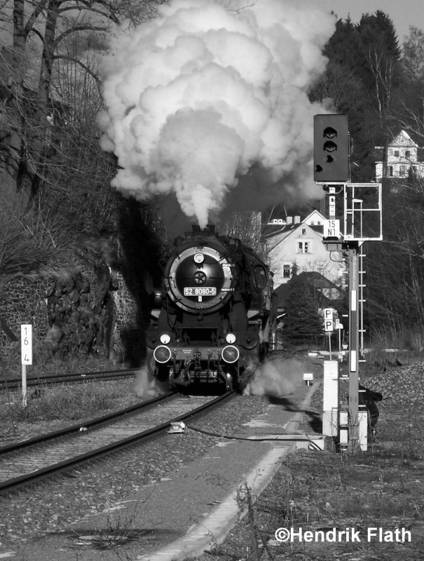 52 8080-5 beim Umsetzen im Bahnhof Annaberg Buchholz Sd am 23.12.2007
