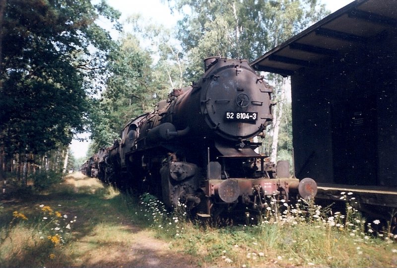 52 8104 von der Bernd Falz Loksammlung im August 1998 in Jterbog Altes Lager.