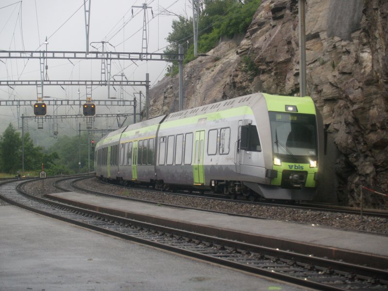 535-104 als Re nach Brig in Lalden am 12.6.2009