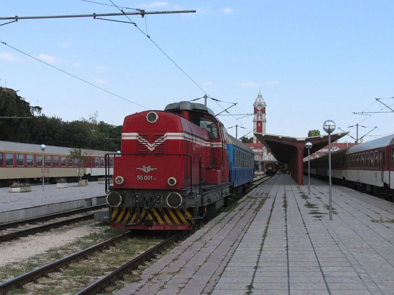 55 081 4 auf Bahnhof Varna 23-08-2006.