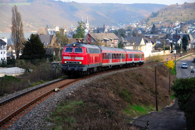 60 Promille Steigung: 218 412-5 gibt ihr bestes... (Boppard, April 2009).