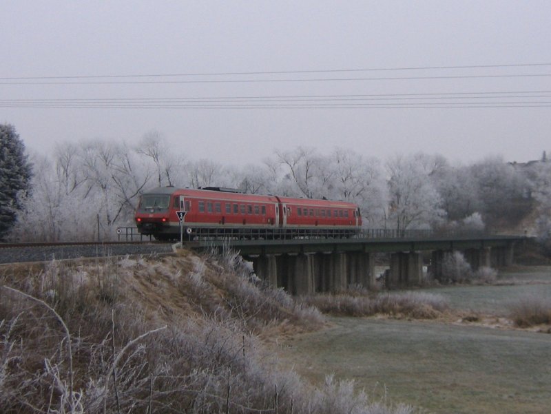 610 006 als RE 3521 am 23.12.2007 bei Neustadt (Waldnaab). 