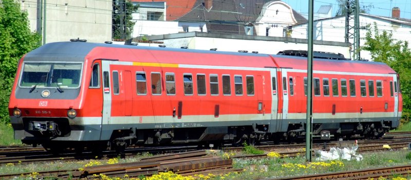 610 519 als RE von N�rnberg �ber Schwandorf nach Regensburg Hbf am 22.04.2007 bei der Einfahrt in ihren Endbahnhof.