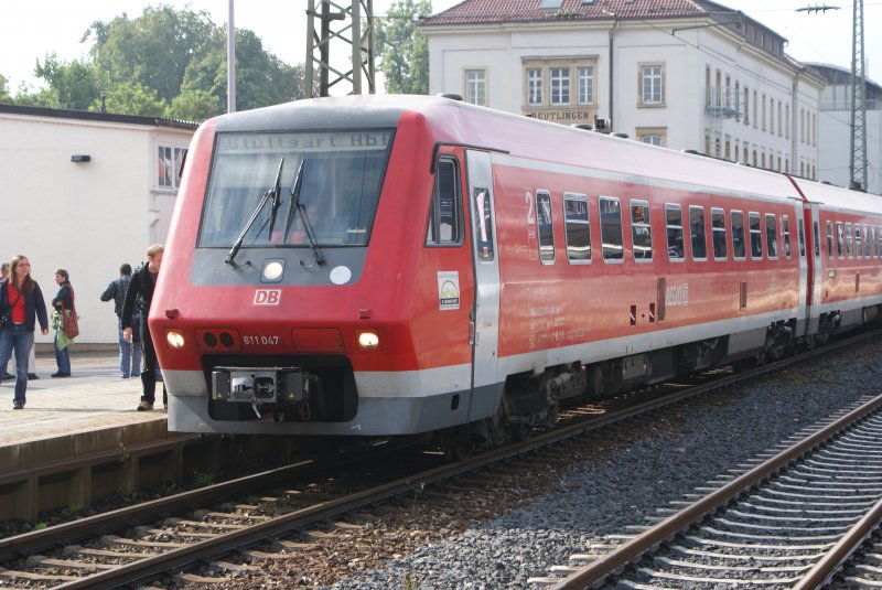 611 047 im Reutlinger Hbf  20.09.2009