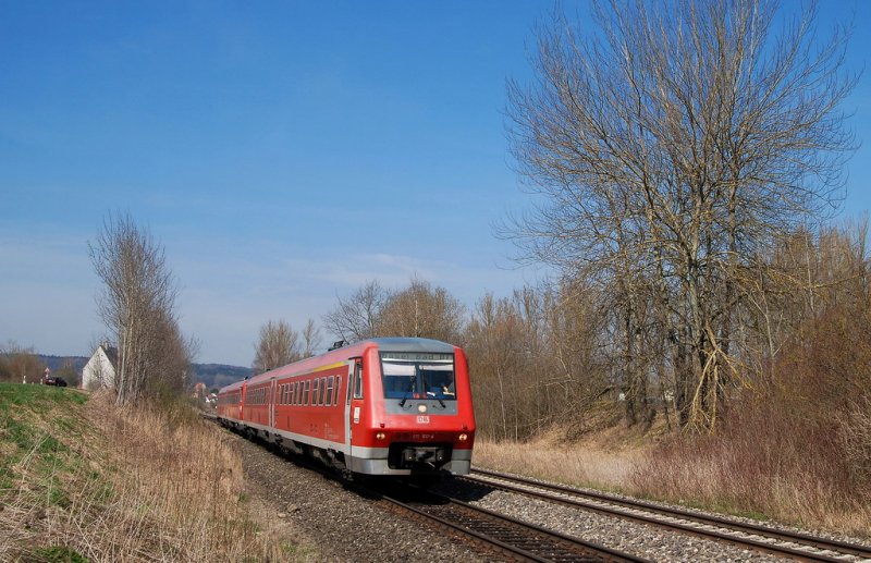 611 517 mit IRE 3108 bei Aulendorf (05.04.2007)