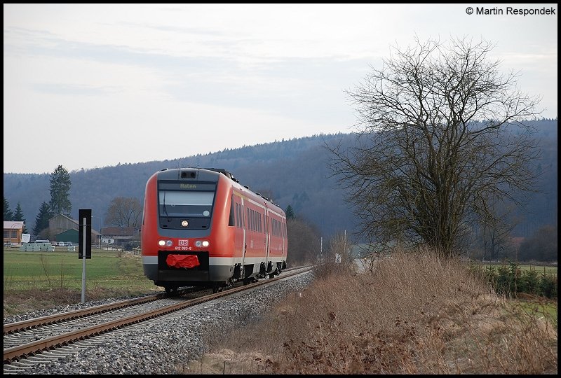 612 083 als IRE 3232 nach Aalen. Aufgenommen am 07.03.08 bei Oberkochen.