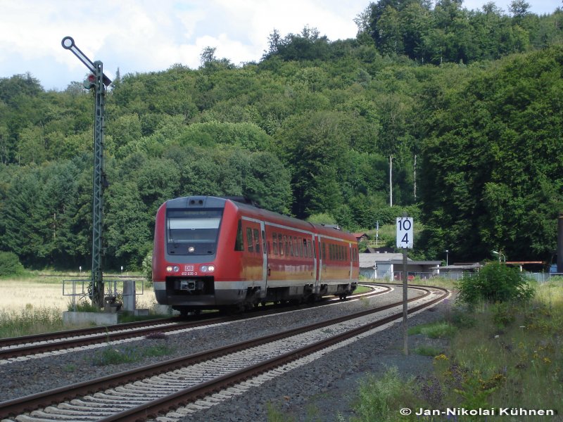 612 335 als RE25 von Gieen auf dem Weg nach Koblenz. Nchster Halt ist Weilburg.