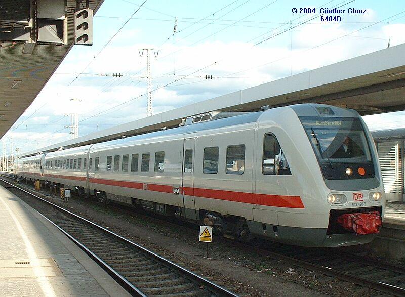 612 490 und 612 464 Dresden - Nrnberg am 07.02.2004 nach der Ankunft in Nrnberg.