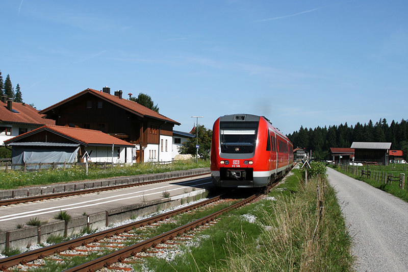 612 586 als RE 32651 am 16.08.2009 bei Langenwang im Allgu.