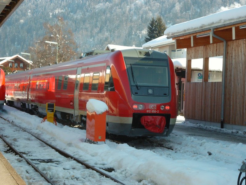 612-650 wartet in Oberstdorf auf die Abfahrt nach Immenstadt (13.02.03)
