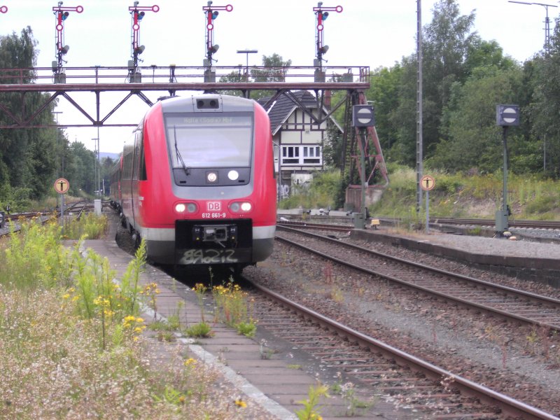 612 661 und 612 513 fahren in den Bad Harzburger Bahnhof ein (30.6.07)