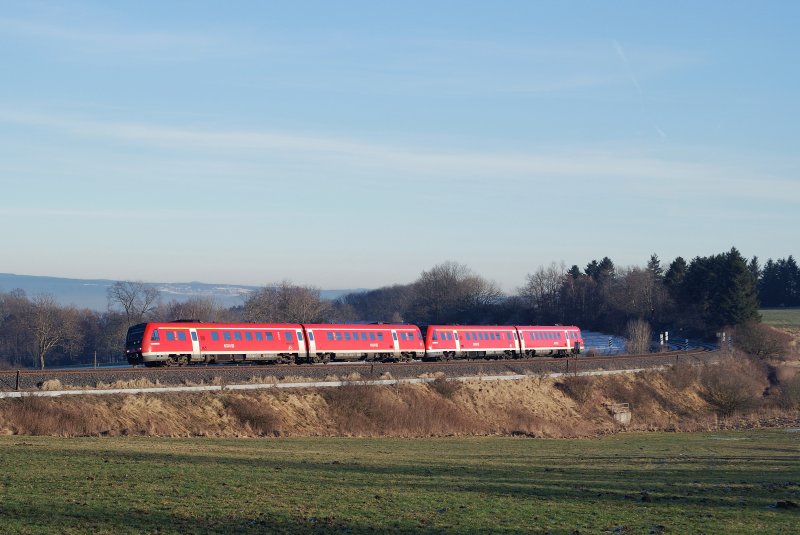 612'er Prchen mit RE 3706 bei Grobau (20.12.2007)