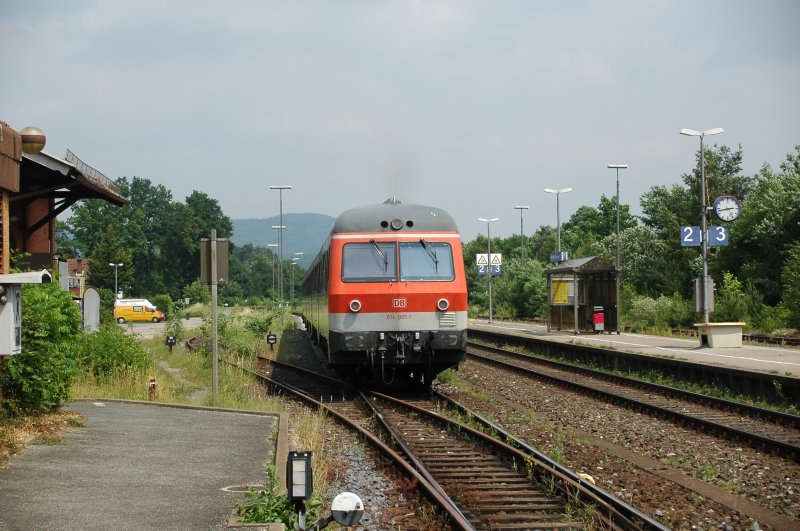 614 005/006 am 11.06.08 als RB 35761 bei der Ausfahrt Richtung Simmelsdorf im Bf Neunkirchen