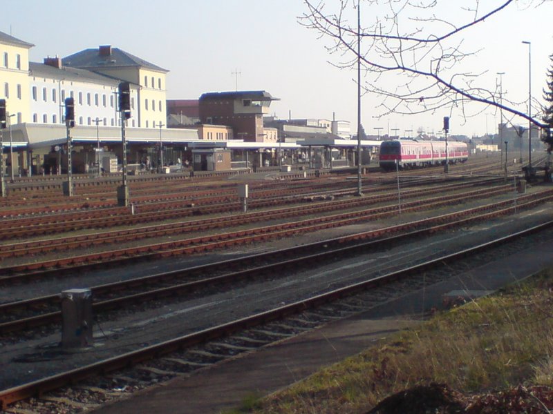 614 009-9 , 914 005-4 und 614 010-7 abgestellt auf Gleis 6, am 16.03.07 in Weiden (Oberpfalz)

