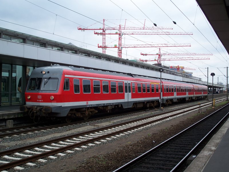 614 066 ist am Endbahnhoh Hannover Hbf angekommen (9.3.2008)