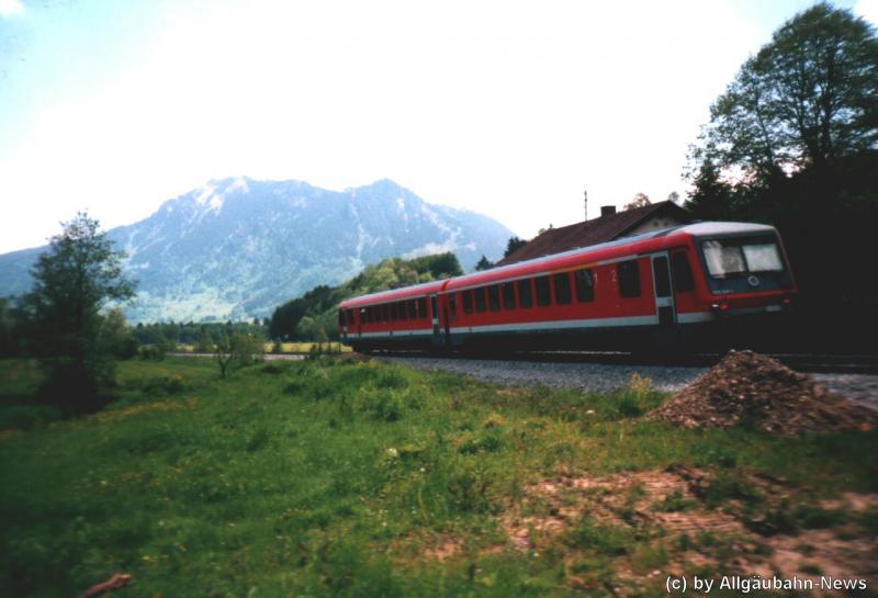 628 240-0 vom Bw Kempten als Regionalbahn zwischen Immenstadt und Blaichach