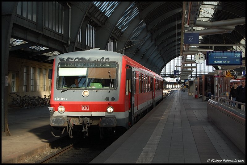 628 301-4 steht am 25.03.08 auf Gleis 1 des Karlsruher Hbfs als RB 18520 nach Neustadt (W) Hbf.