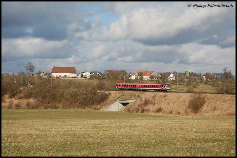 628 344-4 ist am 02.02.08 unterwegs als RE 22526 von Ulm Hbf nach Ellwangen, aufgenommen an der Remsbahn (KBS 786) bei Goldshfe.