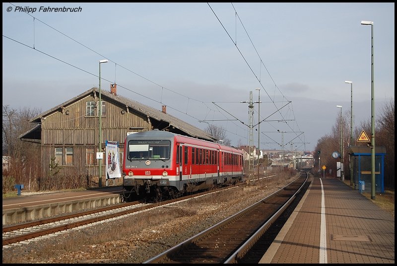 628 344-4 fhrt am 26.01.08 als RE 22531 von Ellwangen nach Ulm Hbf in Wasseralfingen ein. Der nchste Halt ist der Knotenbahnhof Aalen.