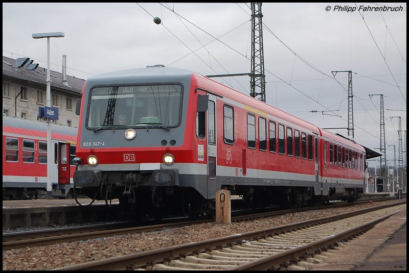 628 347-4 ist am 19.01.08 unterwegs als RE 22527 von Ellwangen nach Ulm Hbf, aufgenommen bei der Ausfahrt aus dem Aalener Bahnhof.