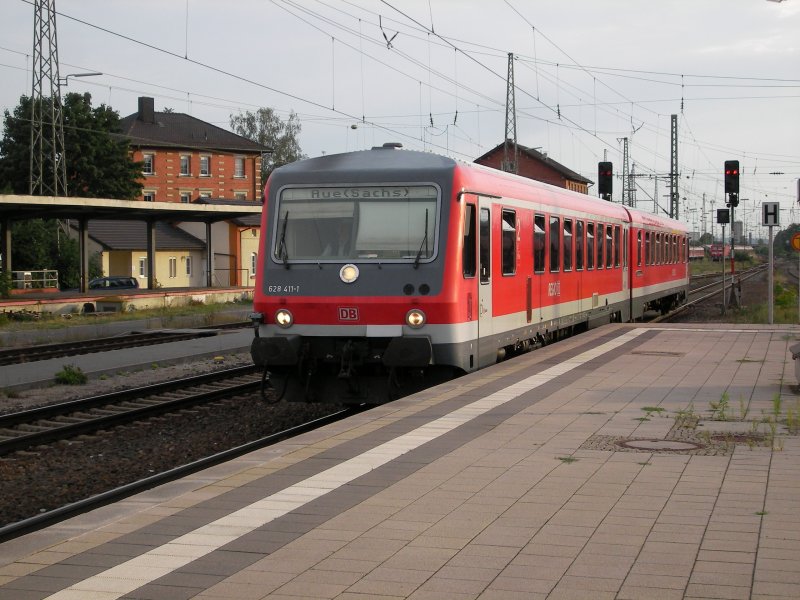 628 411-1 mit kleinem Scherz vom Triebfahrzeugfhrer in Lichtenfels. 07.08.2008