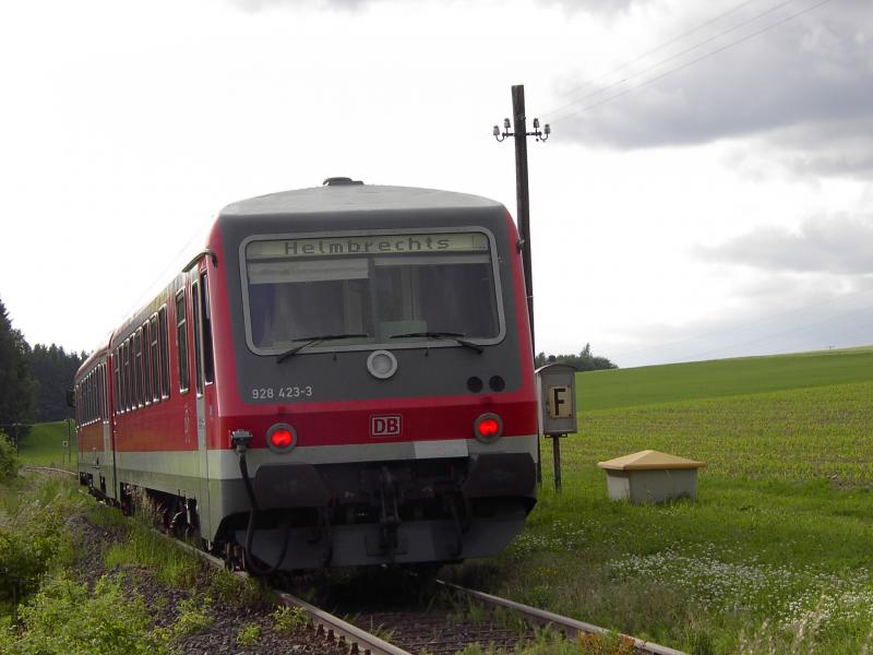 628 423-3 auf den Weg als RB 30968 von Mnchberg nach Helmbrechts kurz hinter dem Haltepunkt Unfriedsdorf.
