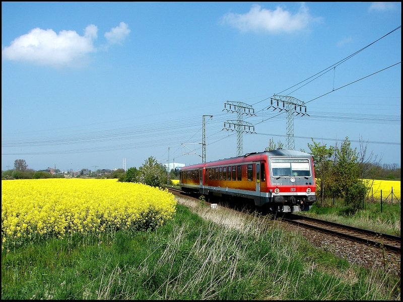 628 632-2 als RE 33047 Stralsund-Neustrelitz am 02.05.2007 kurz vor Voigdehagen.