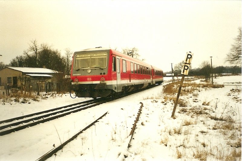628 638 verlie an einem Januartag 2000 Lauterbach in Richtung Bergen/
Rgen. 