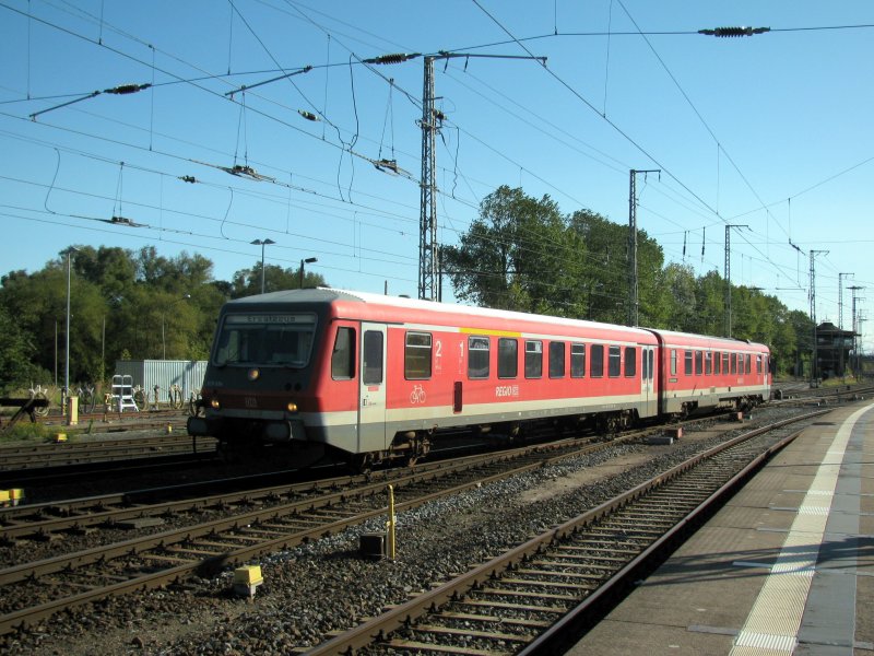 628 654 als Ersatzzug aufgrund von Bauarbeiten pendelt dieser zwischen Grimmen und Stralsund und ersetzt dort den RE 5 aus Berlin, sowie die OLA nach Neustrelitz am 14.10. am Hauptbahnhof von Stralsund.