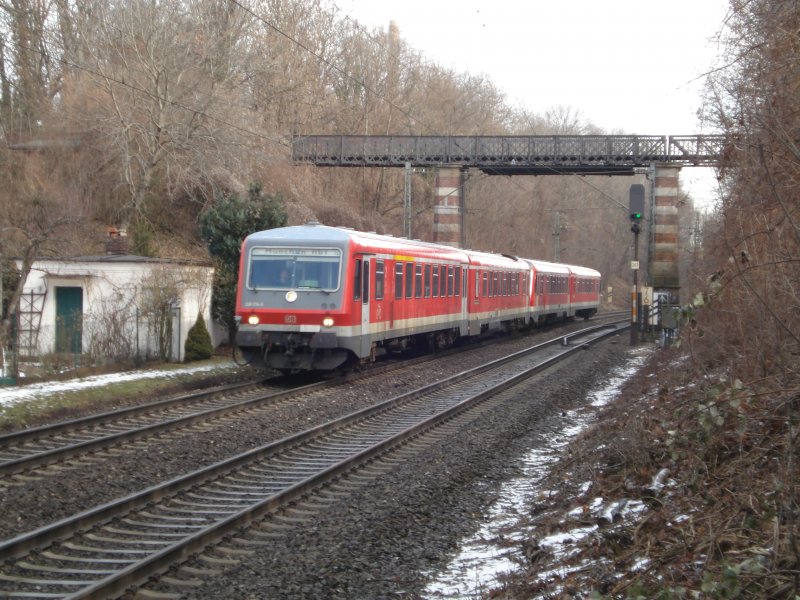 628 974-3 passiert am 05.02.09 mit einem Kollegen im Schlepp den Mnchner Nockherberg.