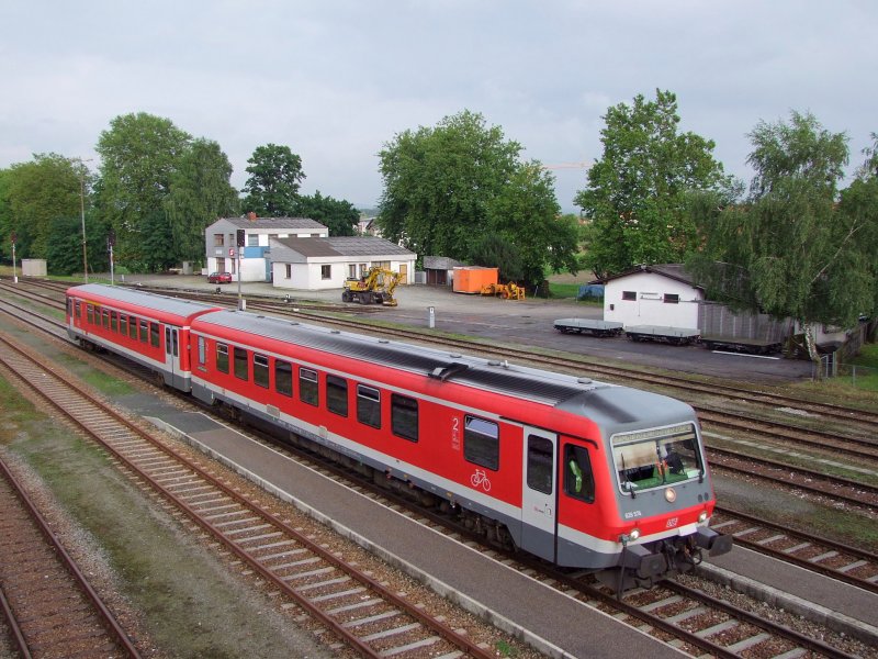 628574 ist als ER5992, und mit einem schnen  Rustrich  unterwegs;090628