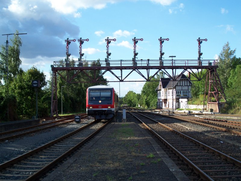 628/928 551 fhrt in den Bahnhof Bad Harzburg ein (1.9.2007)