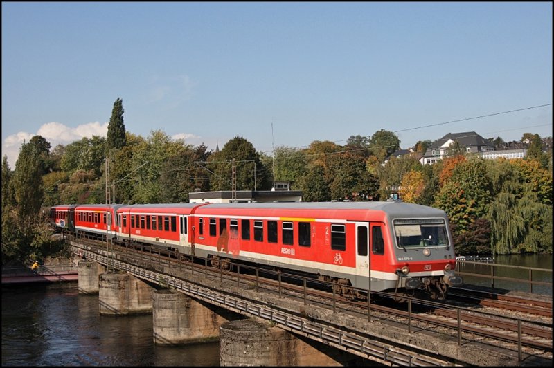 628/928 675 und ein Schwestertriebzug sind von Dortmund nach Hagen unterwegs. (03.10.2008)

