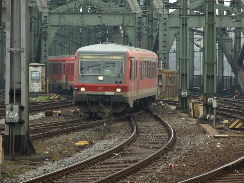 628er Tandem als RE12081 nach Trier in der Anfahrt auf Kln Hbf.17.11.07 