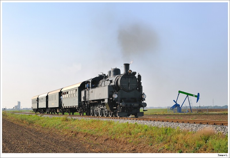 629.01 mit dem SDZ R16537 unterwegs von Wien/Sdbhf nach Gro Engersdorf. Die Aufnahme entstand kurz nach Gnserndorf, 20.9.2009.