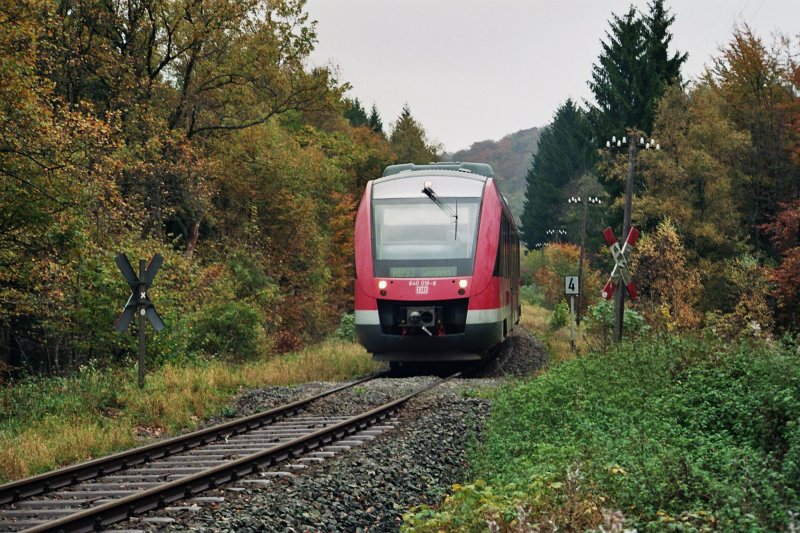 640 018-8 unterwegs auf der Rothaar-Bahn (Vormwald 17.10.2007)