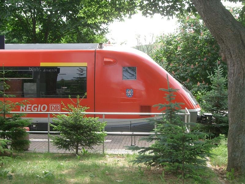 641 026-0 ist als RB aus Weimar in Kranichfeld angekommen. 2008-06-03.