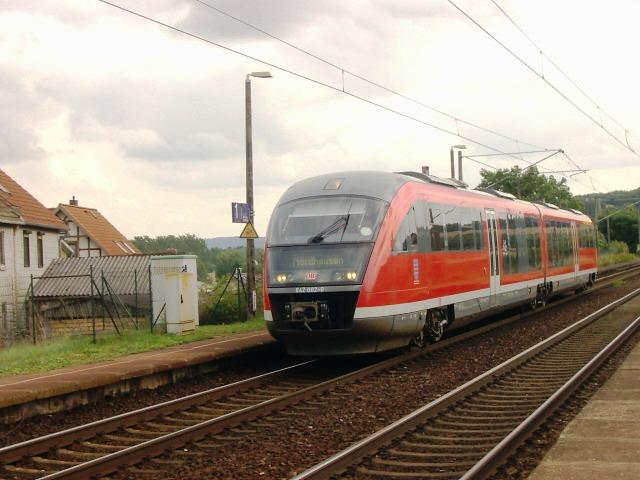 642 002 (Desiro) durchfhrt Werther in Richtung NDH am 09.08.05